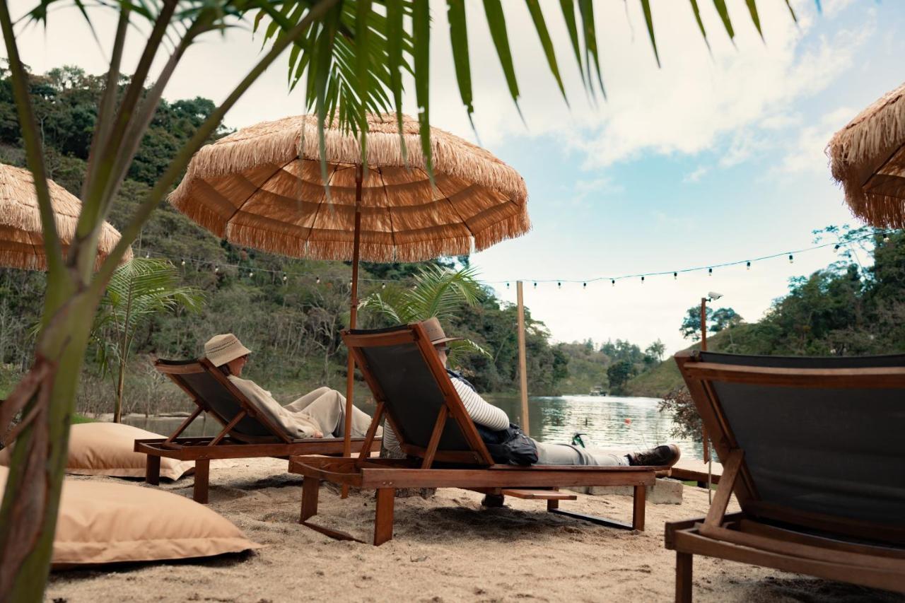 Bubblesky Glamping Guatape Hotel Exterior photo